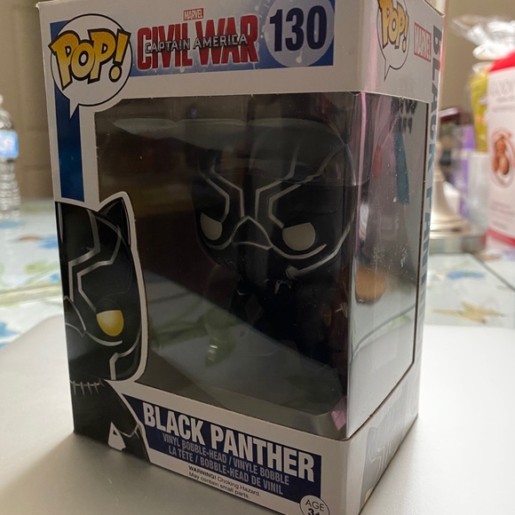 Black Panther Funko Pop Vinyl Figure - Picture 3 of 3